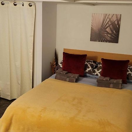Апартаменти Lower Level Apt 6Ft High Close To Hwy Netflix Wifi Едмундстон Екстер'єр фото