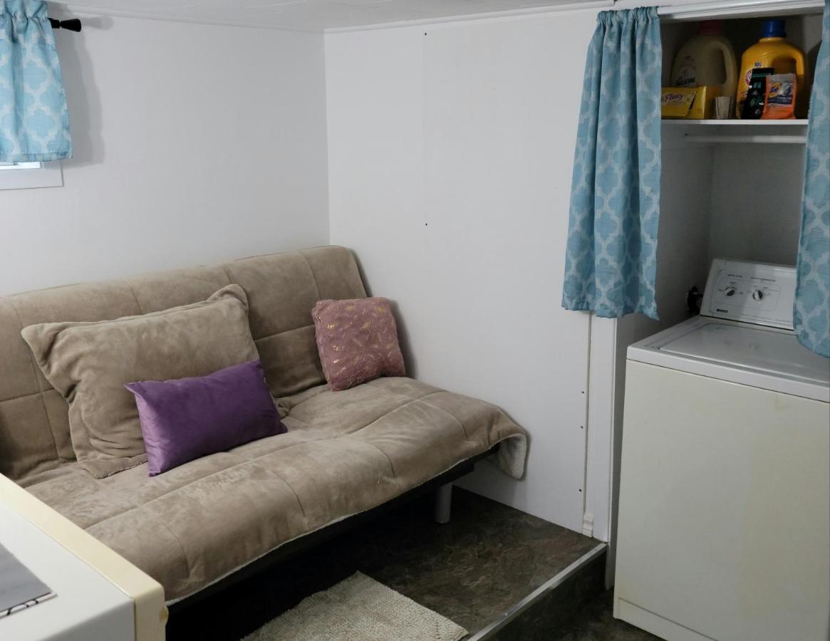 Апартаменти Lower Level Apt 6Ft High Close To Hwy Netflix Wifi Едмундстон Екстер'єр фото