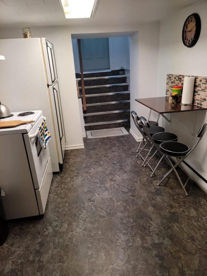 Апартаменти Lower Level Apt 6Ft High Close To Hwy Netflix Wifi Едмундстон Екстер'єр фото